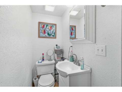 Tiny photo for 76306 Jasper Dr, Oakridge, OR 97463 (MLS # 175487498)