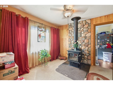 Tiny photo for 76306 Jasper Dr, Oakridge, OR 97463 (MLS # 175487498)