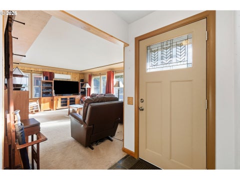 Tiny photo for 76306 Jasper Dr, Oakridge, OR 97463 (MLS # 175487498)