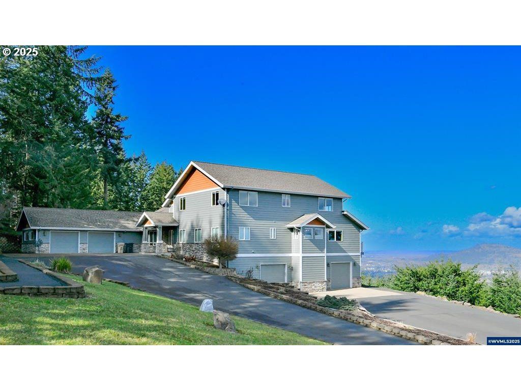 listing image 0