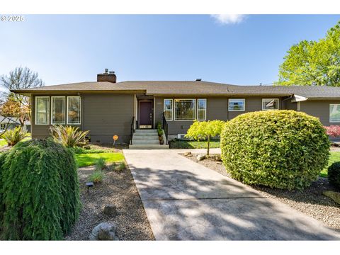 2205 NICHOLS BLVD Longview WA 98632