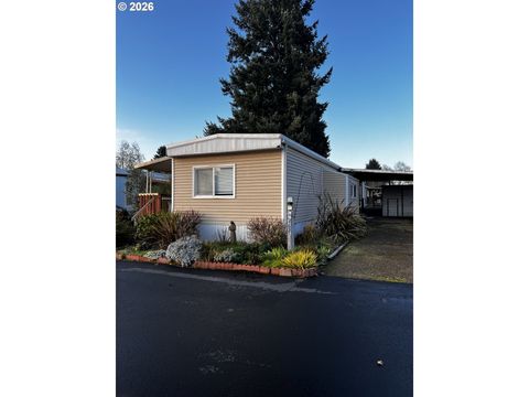 1400 CANDLELIGHT DR 162 Eugene OR 97402