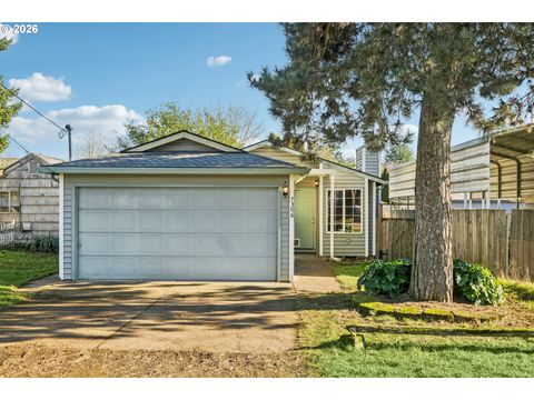 7306 SE 76TH AVE Portland OR 97206