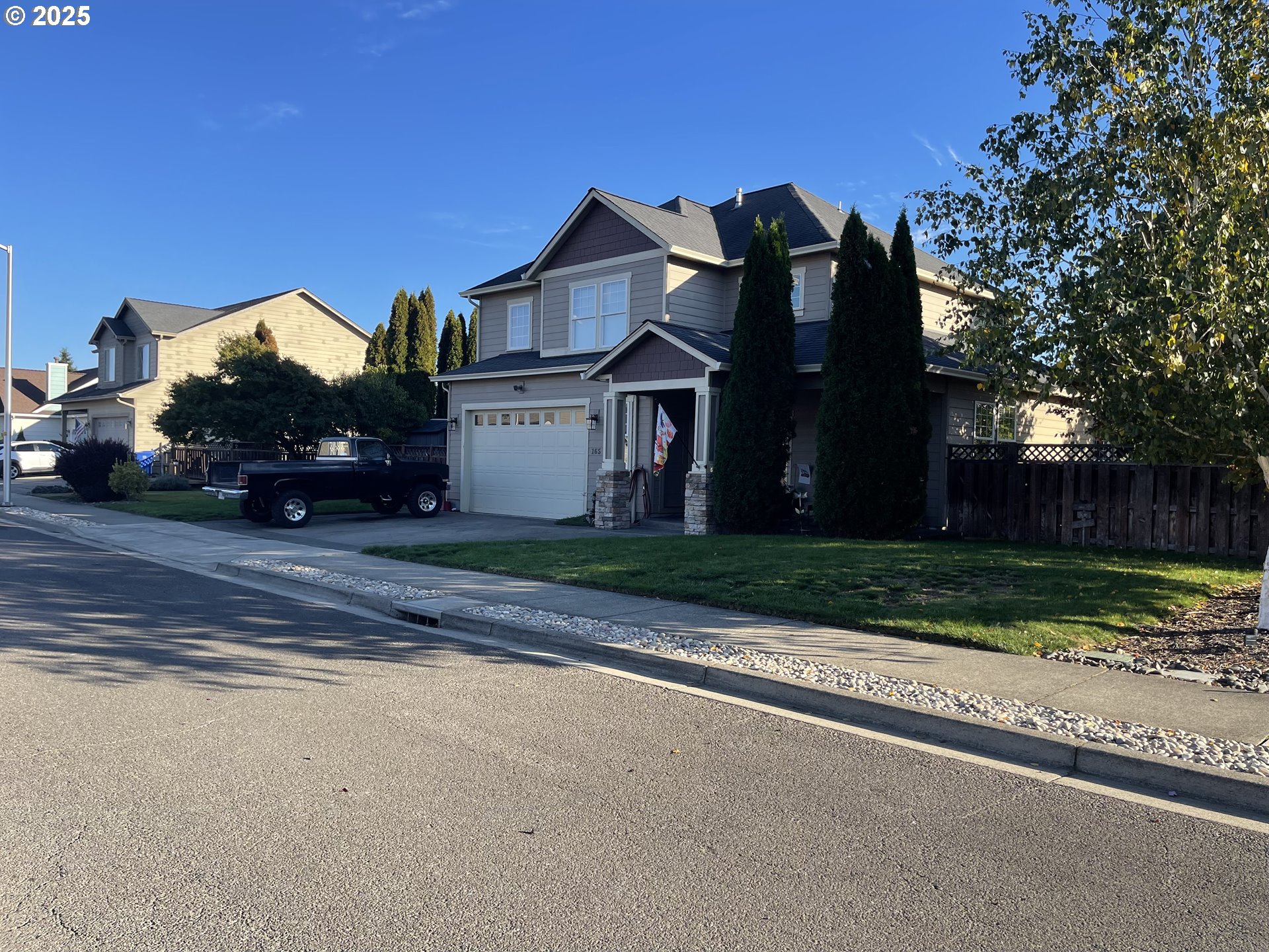 165 DANIELLE DR