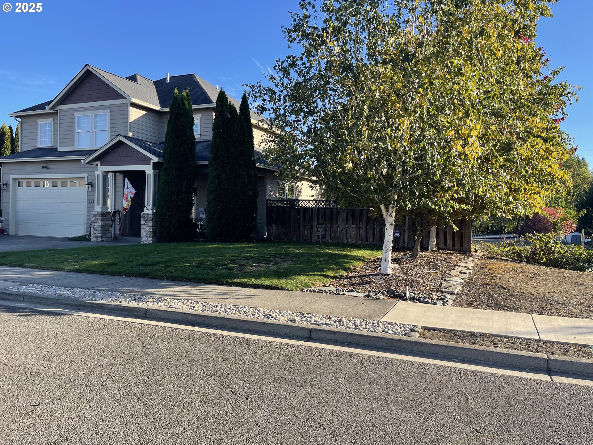 165 DANIELLE DR