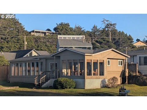 88565 2ND AVE Florence OR 97439