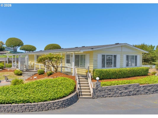 1601 RHODODENDRON DR SPC 558, FLORENCE, OR 97439 - Image aad460ff2208dc0eb00a53fb3d187b0b/1315176947