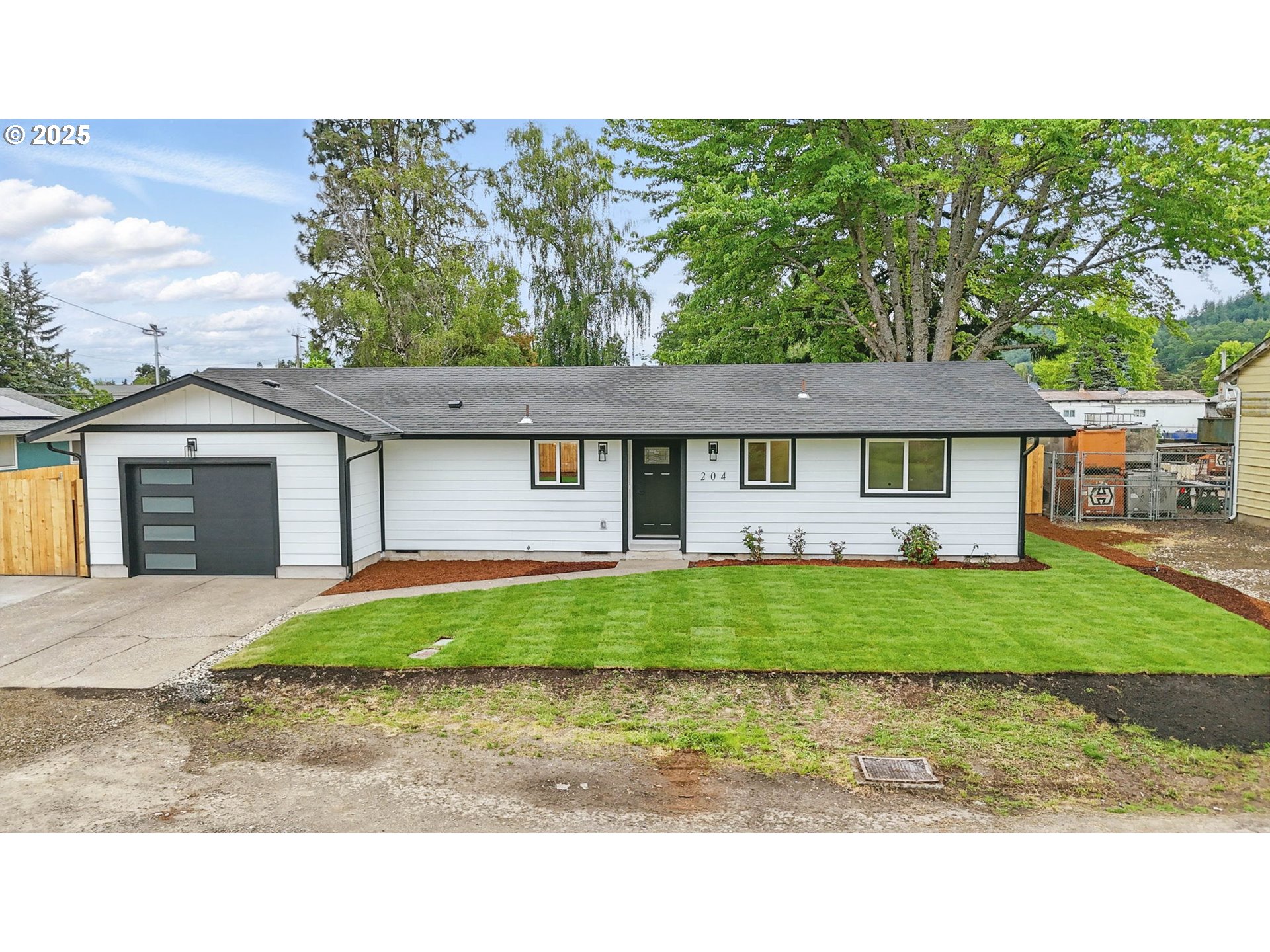 204 MADDOX AVE