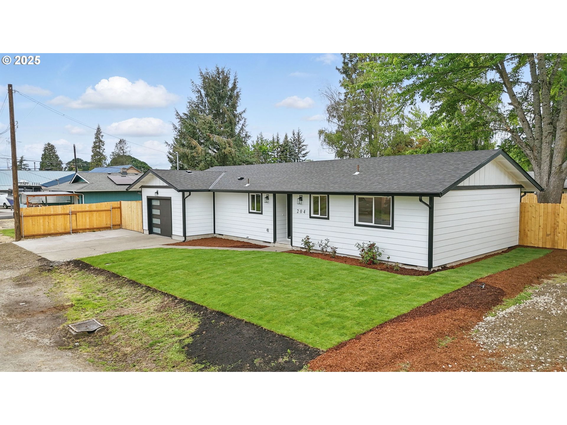 204 MADDOX AVE