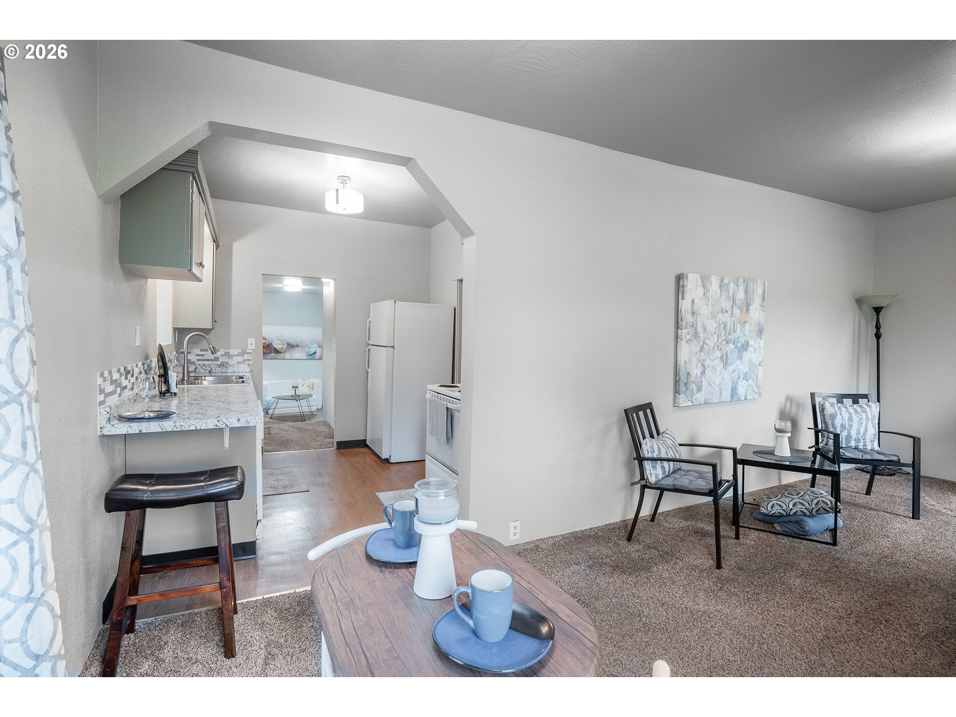 3621 E AMAZON DR