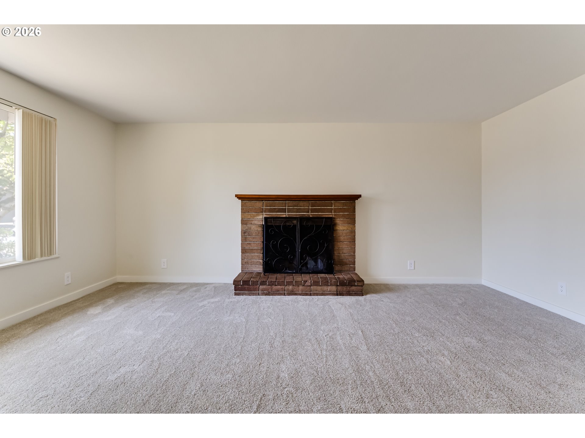 2515 WILLONA DR