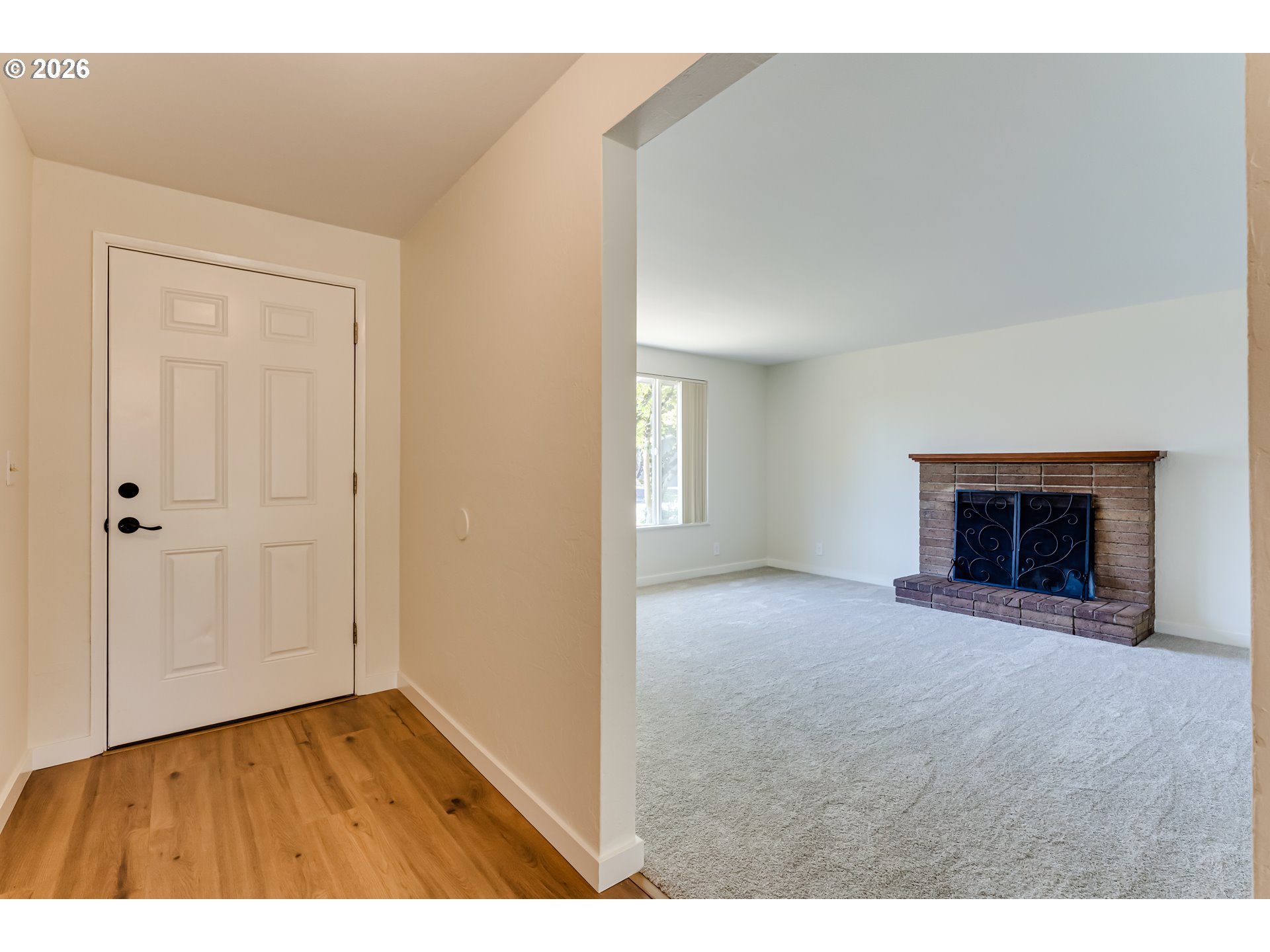 2515 WILLONA DR