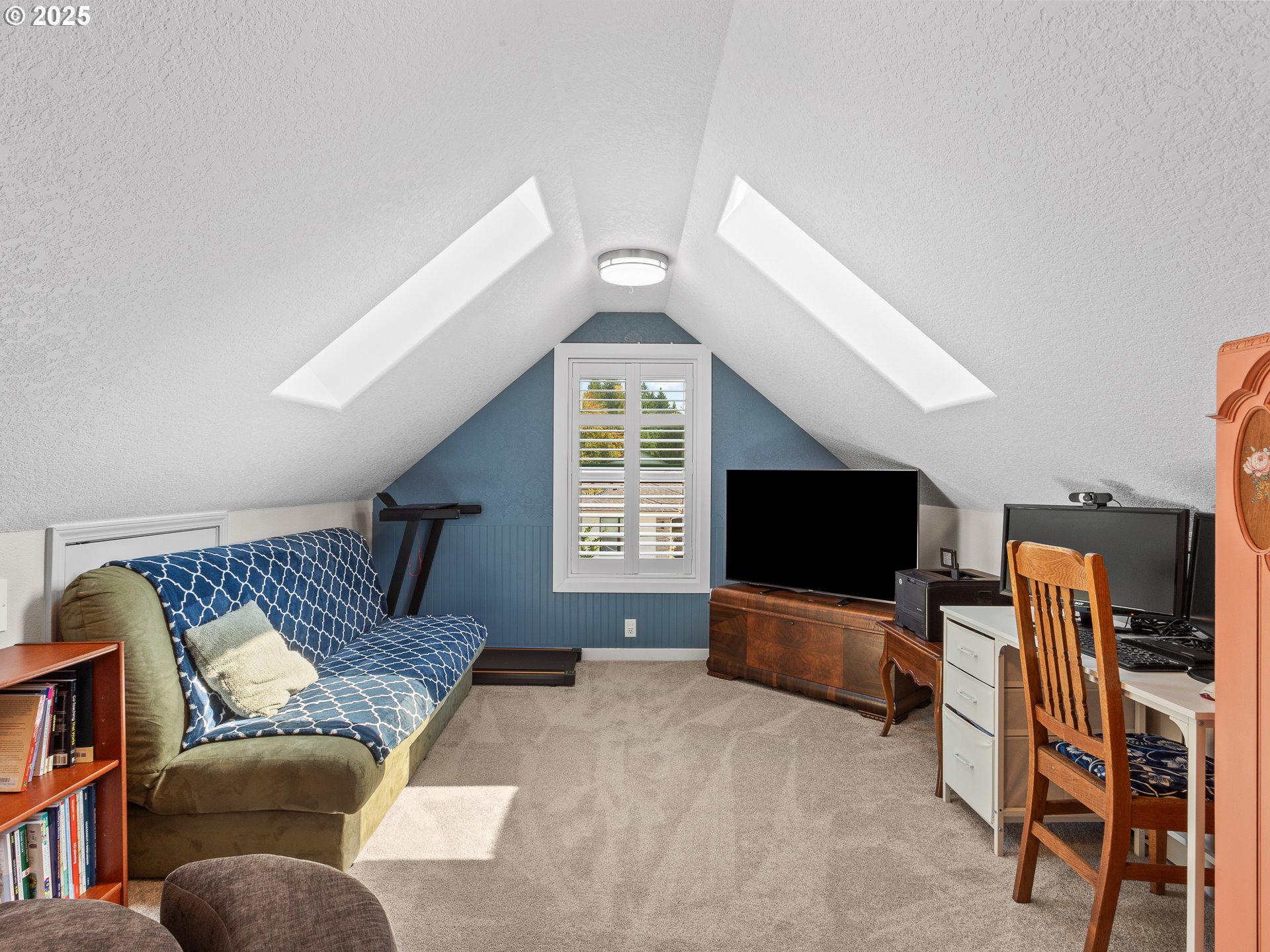 Vancouver, Washington 98686, United States, 4 Bedrooms Bedrooms, ,3 BathroomsBathrooms,Residential,Pending,215942