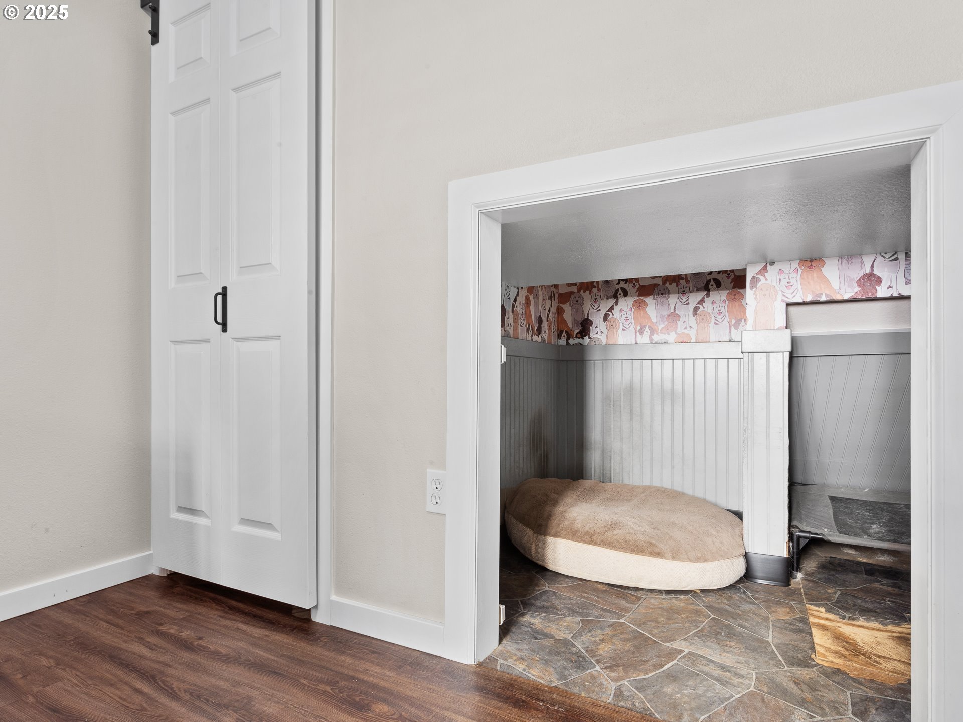 Vancouver, Washington 98686, United States, 4 Bedrooms Bedrooms, ,3 BathroomsBathrooms,Residential,Pending,215942