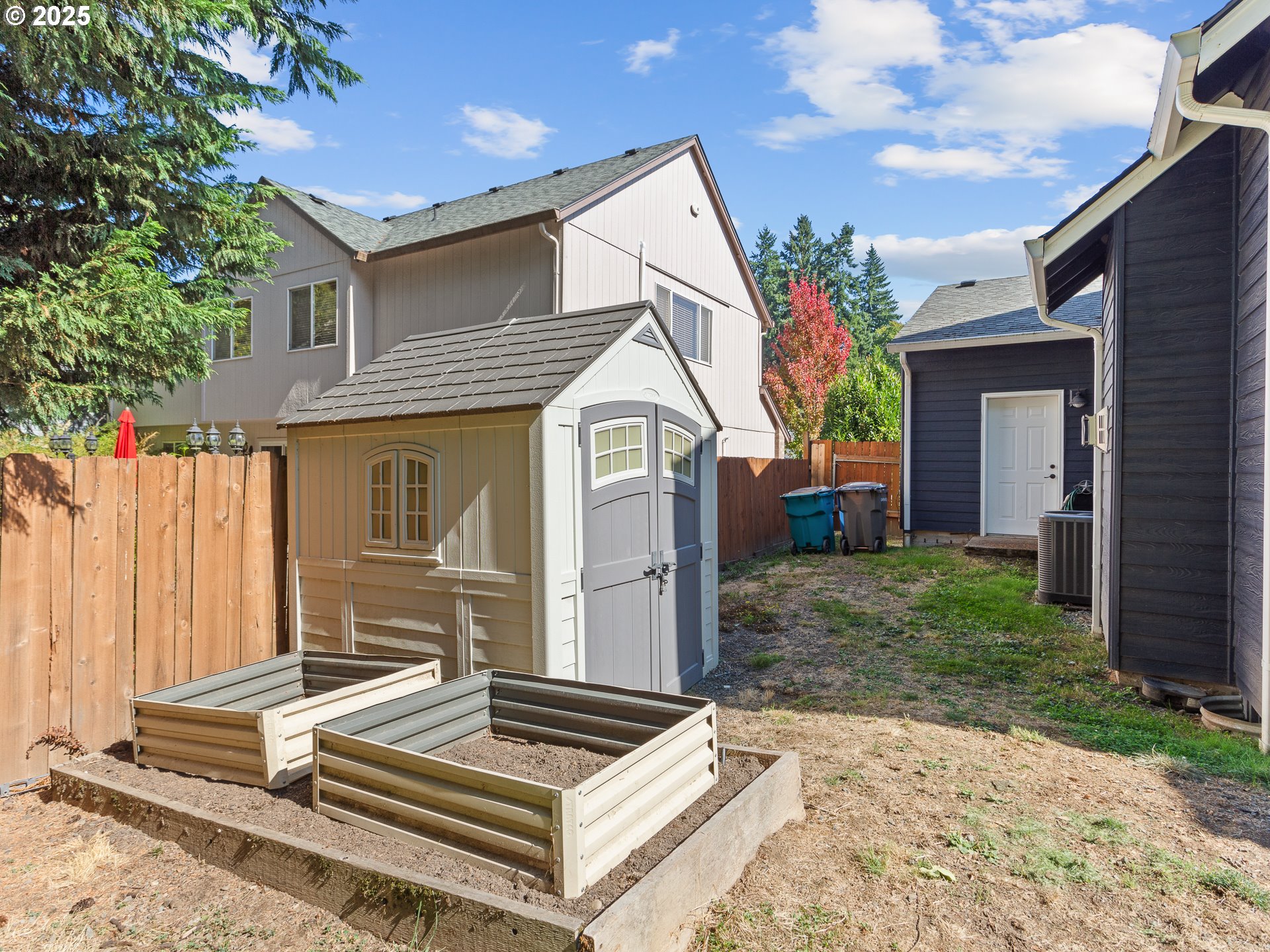 Vancouver, Washington 98686, United States, 4 Bedrooms Bedrooms, ,3 BathroomsBathrooms,Residential,Pending,215942