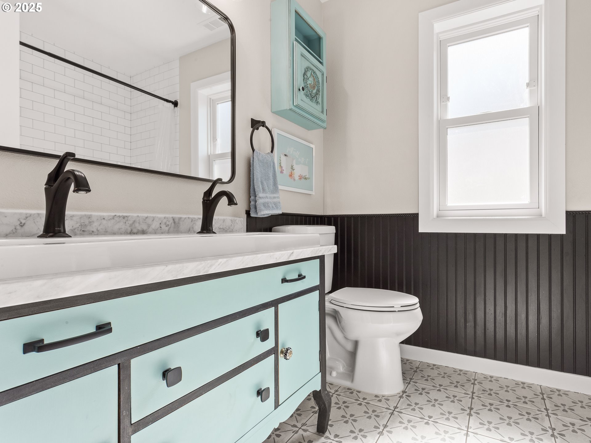 Vancouver, Washington 98686, United States, 4 Bedrooms Bedrooms, ,3 BathroomsBathrooms,Residential,Pending,215942