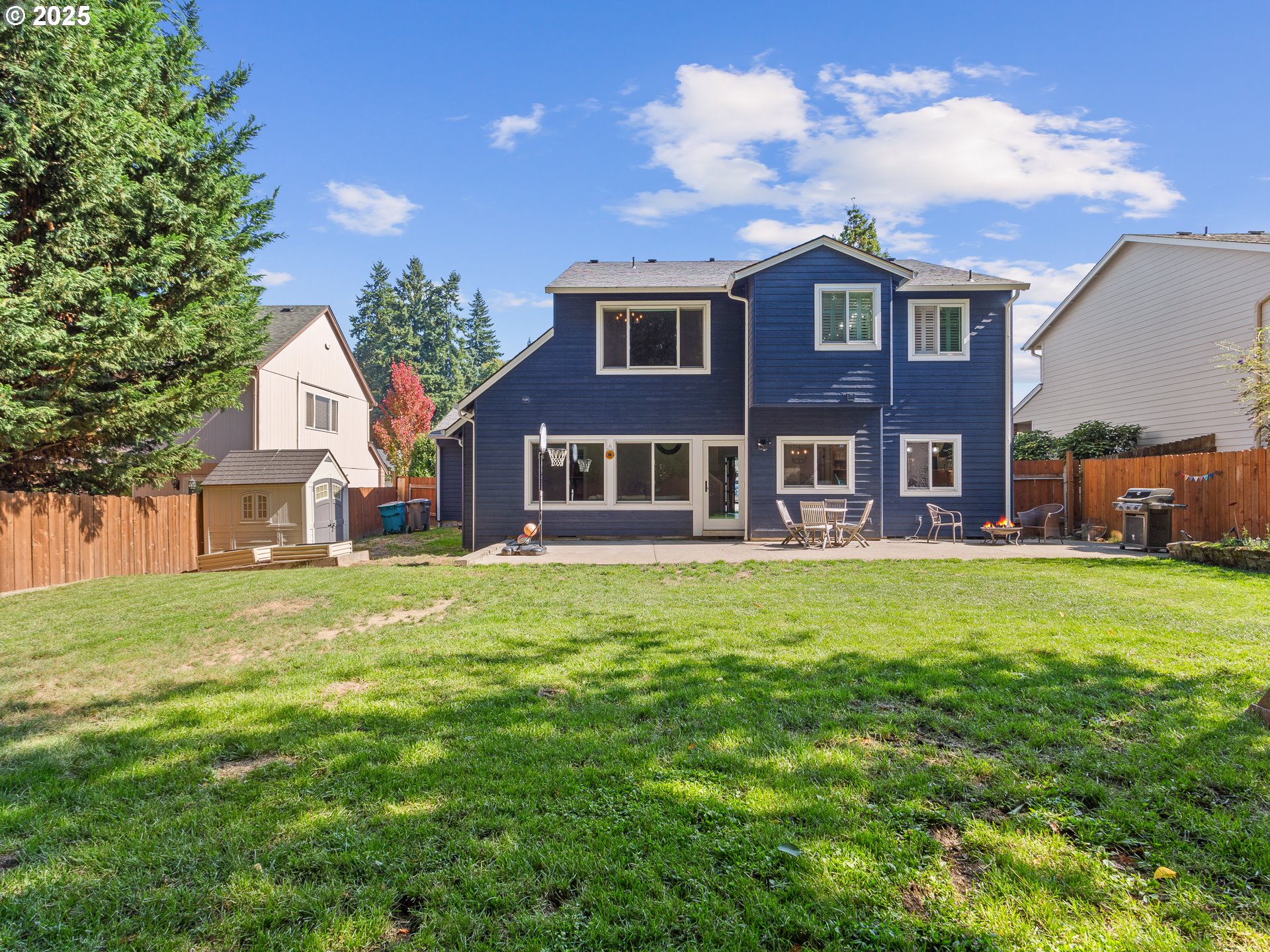 Vancouver, Washington 98686, United States, 4 Bedrooms Bedrooms, ,3 BathroomsBathrooms,Residential,Pending,215942