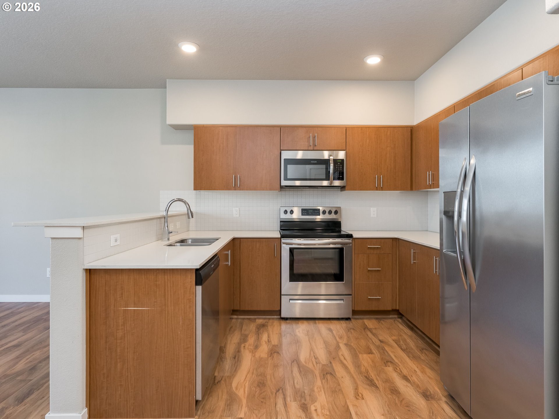 17137 SW APPLEDALE RD 206