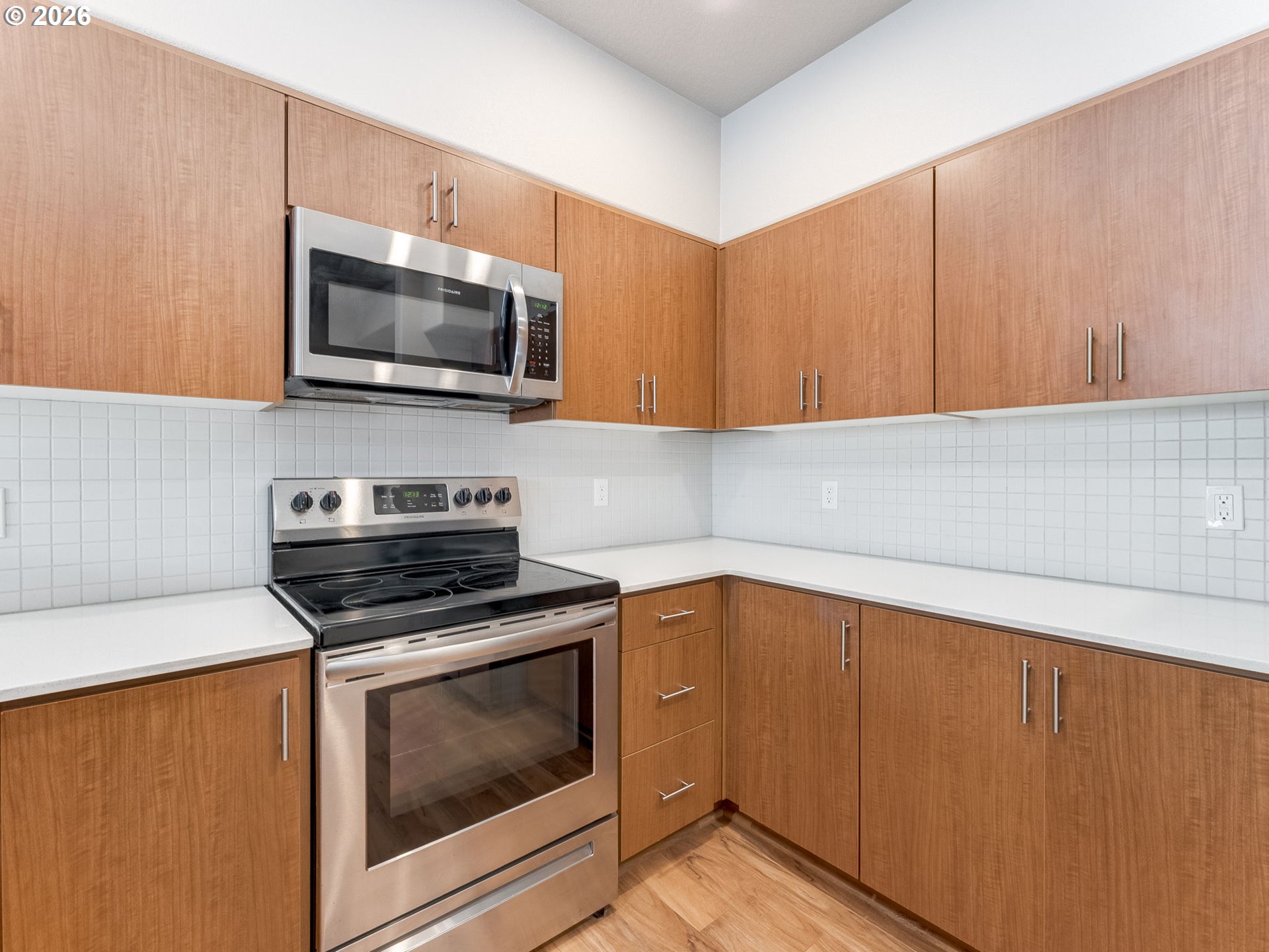 17137 SW APPLEDALE RD 206