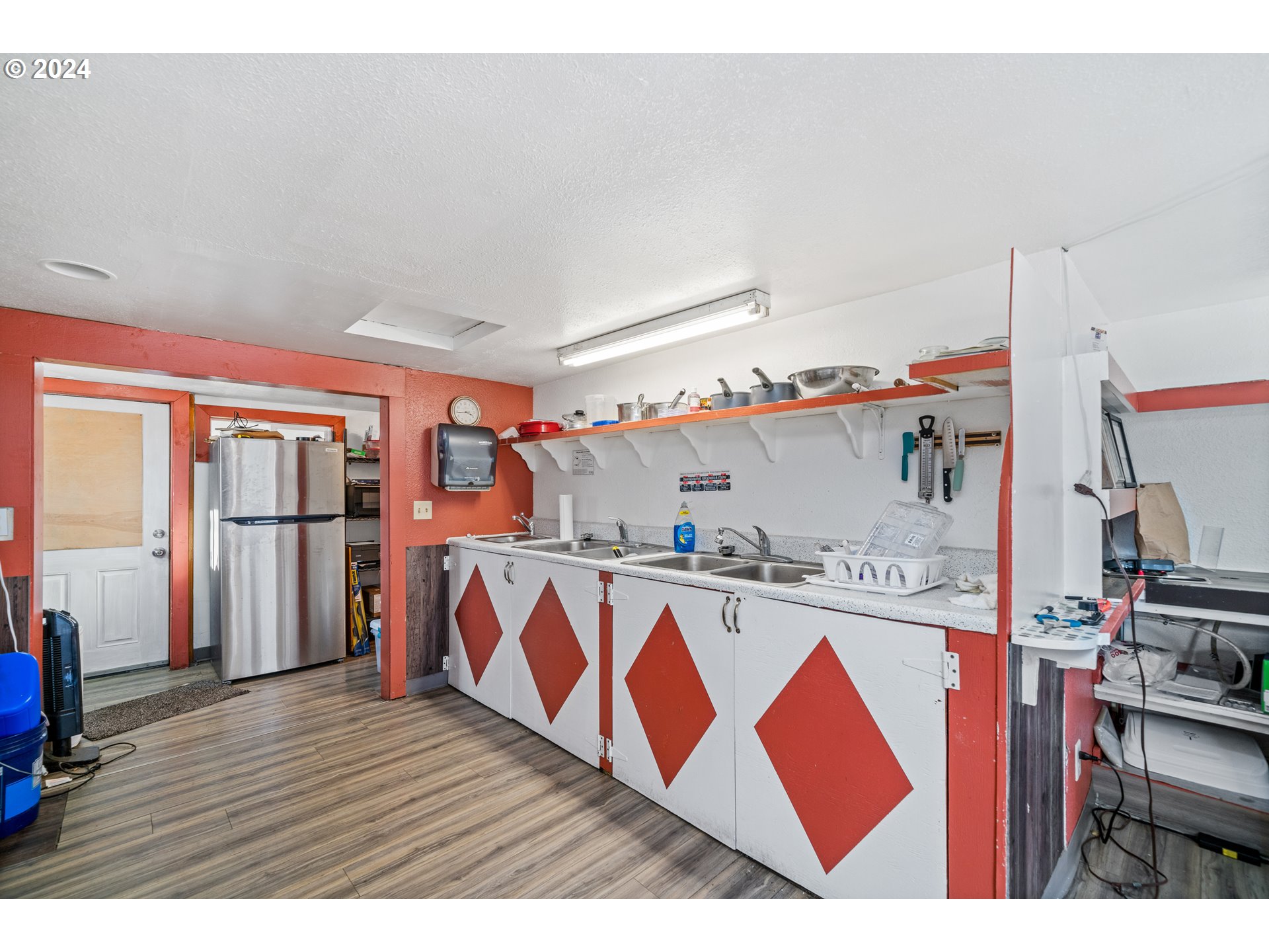 Garibaldi, Oregon 97118, United States, ,Commercial,Active,54898