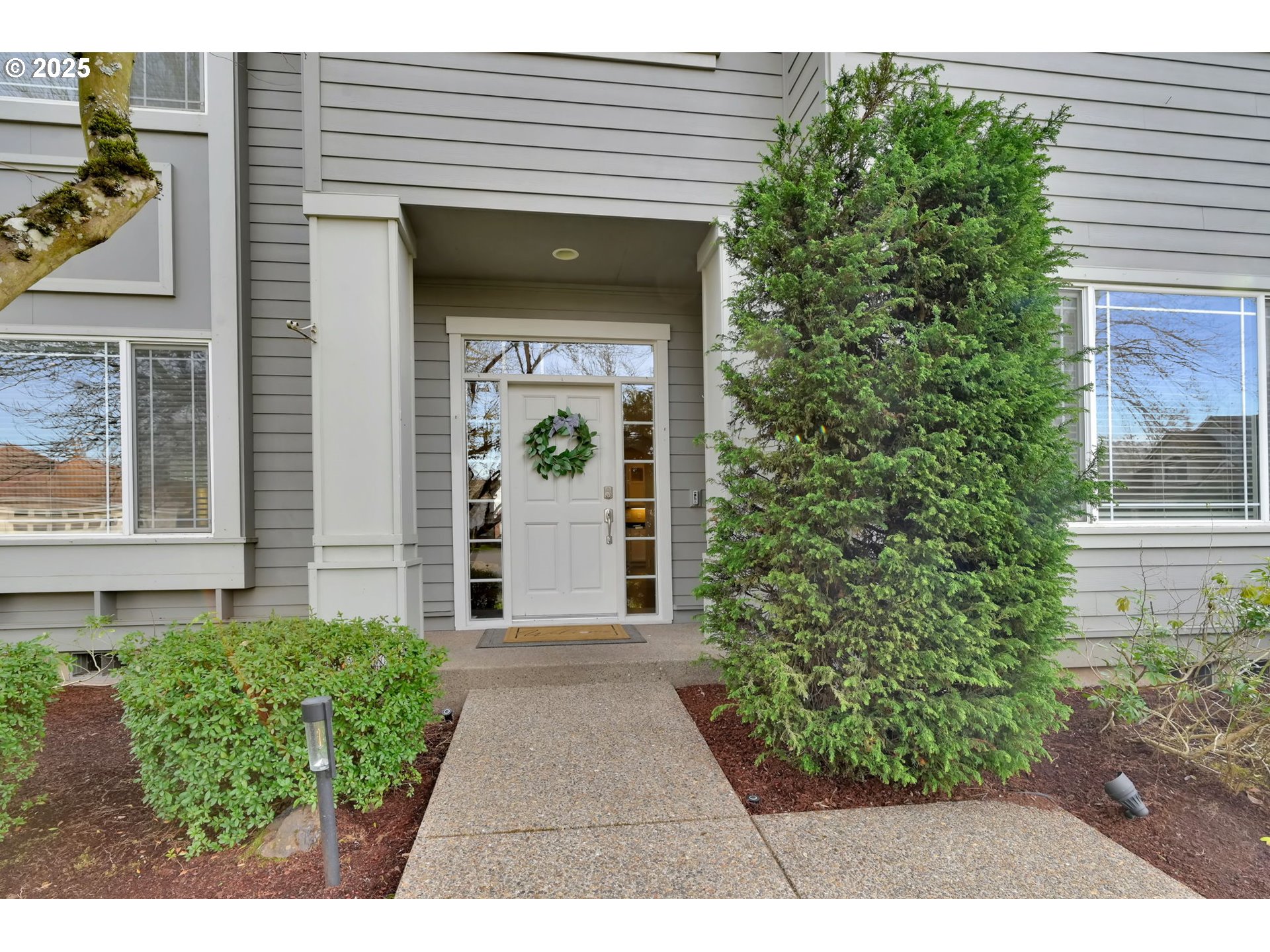 2408 LAKEVIEW DR