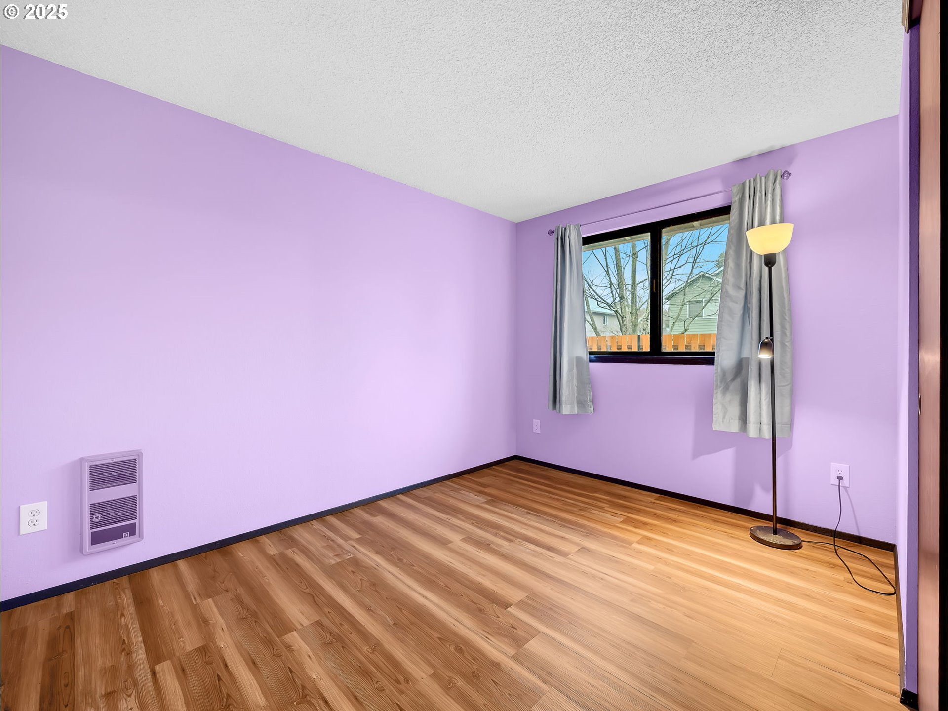 Portland, Oregon 97236, United States, 3 Bedrooms Bedrooms, ,1 BathroomBathrooms,Residential,Active,254249