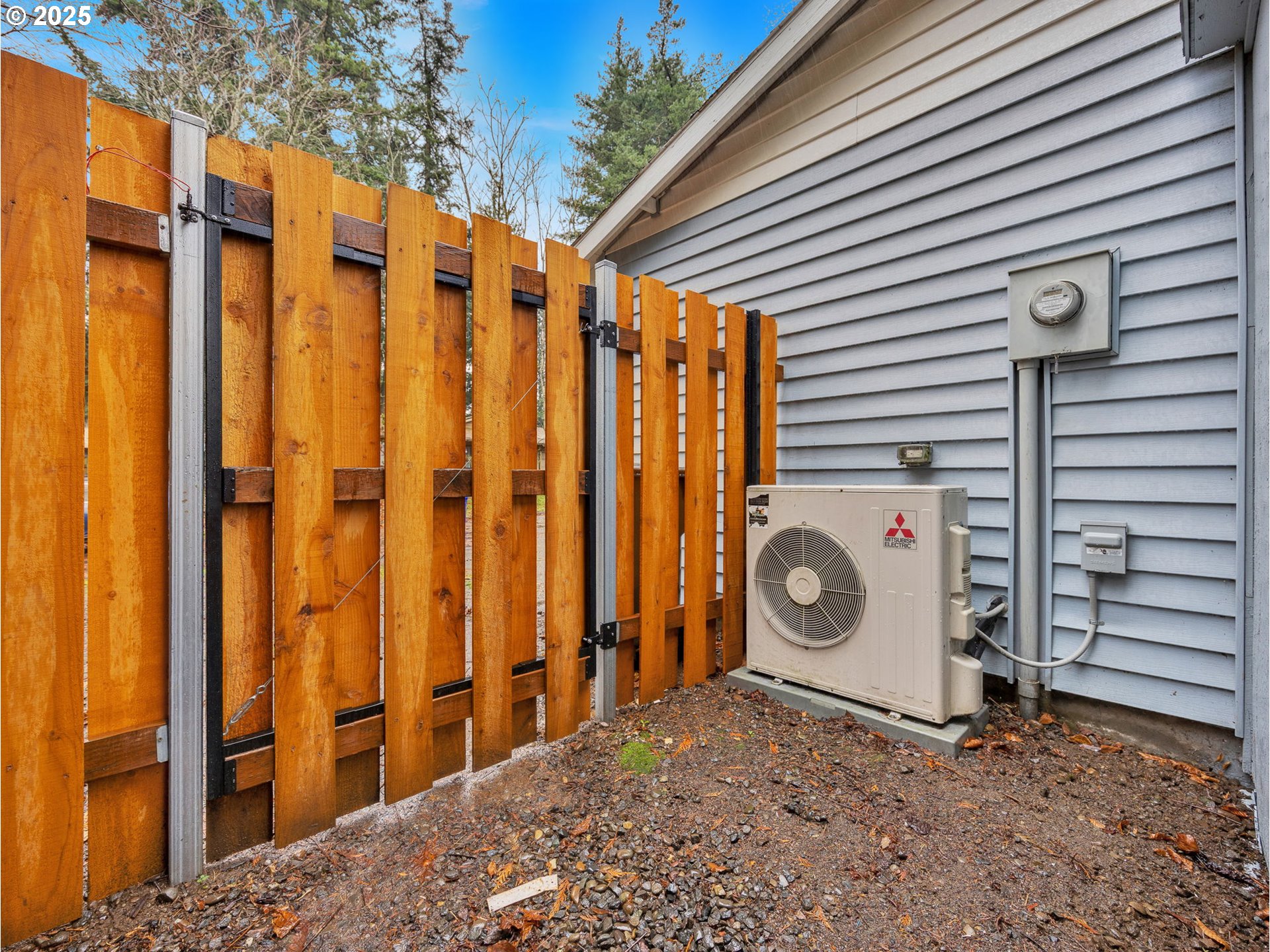 Portland, Oregon 97236, United States, 3 Bedrooms Bedrooms, ,1 BathroomBathrooms,Residential,Active,254249