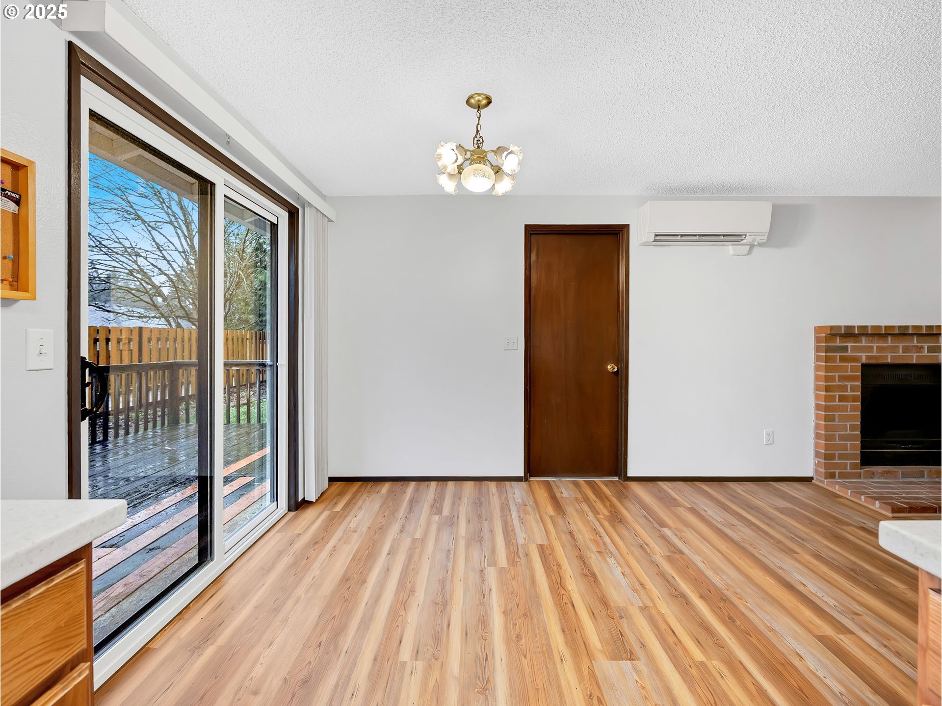 Portland, Oregon 97236, United States, 3 Bedrooms Bedrooms, ,1 BathroomBathrooms,Residential,Active,254249