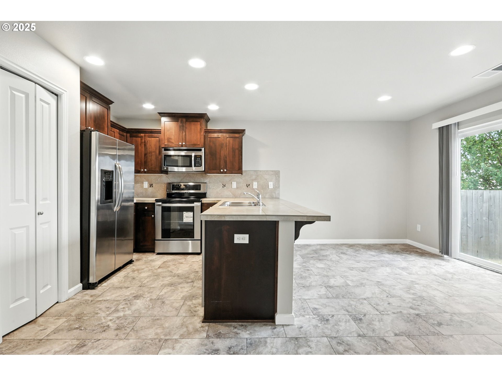 1918 NE 77TH PL
