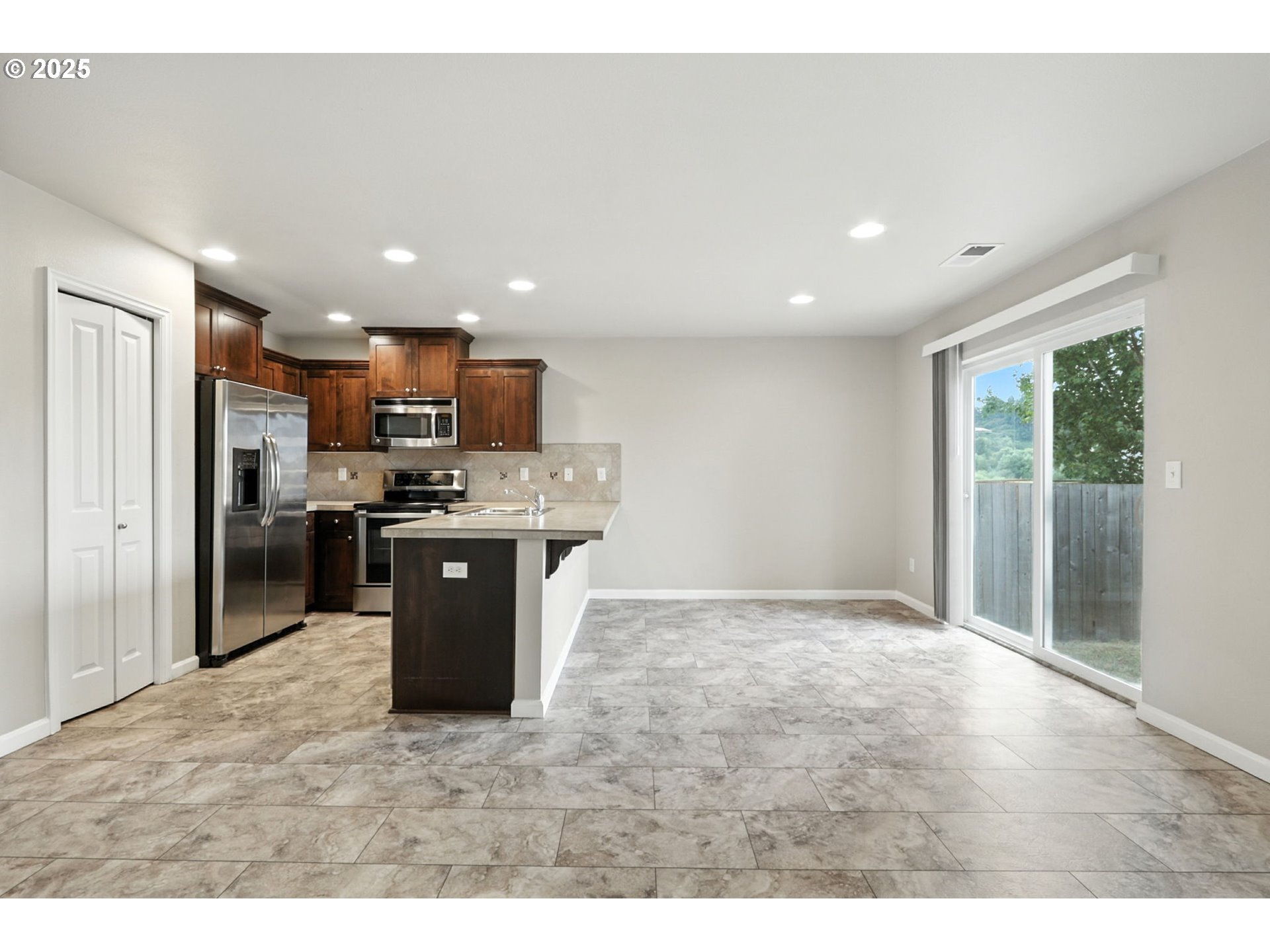 1918 NE 77TH PL