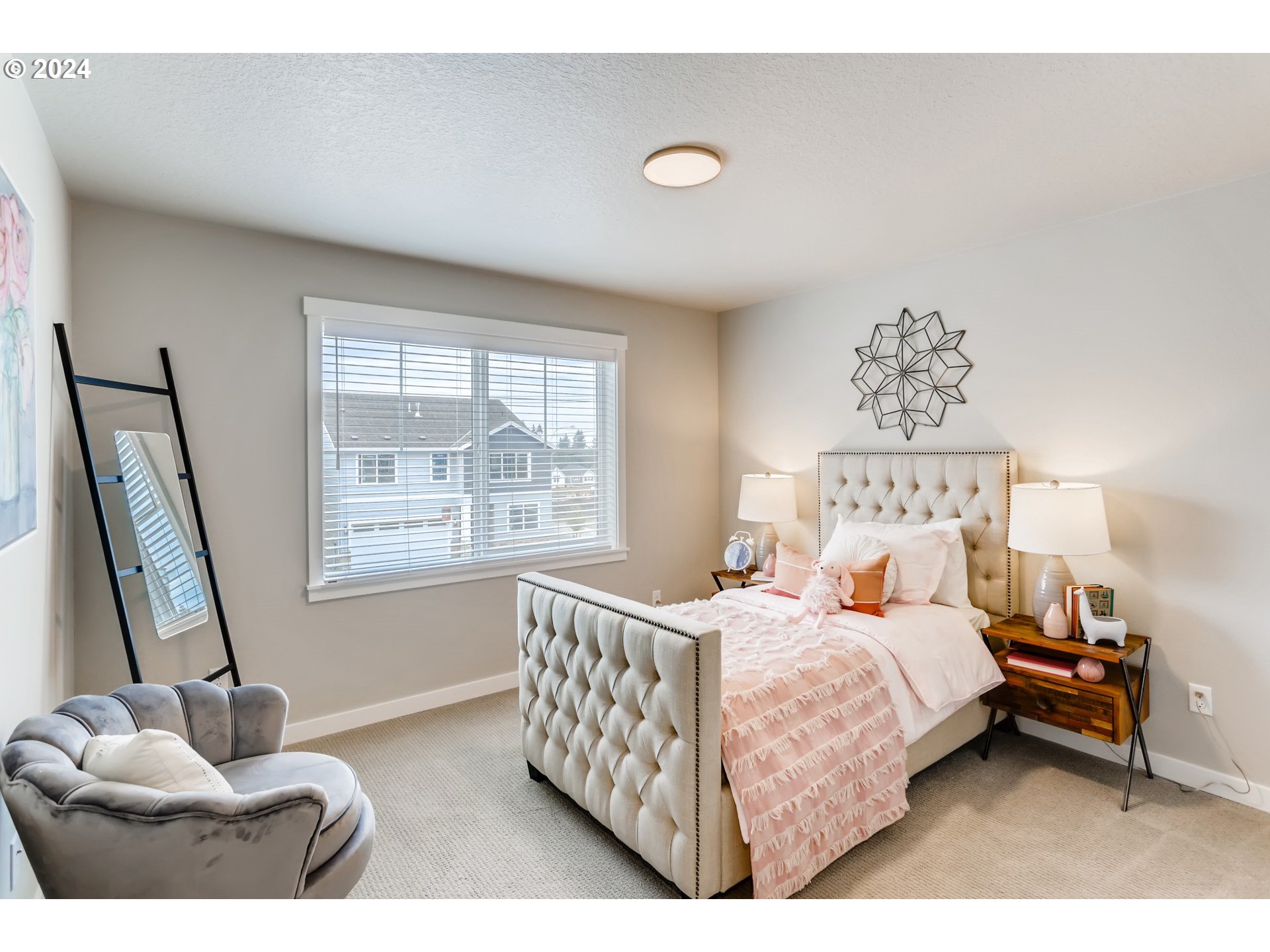 Sherwood, Oregon 97140, United States, 5 Bedrooms Bedrooms, ,4 BathroomsBathrooms,Residential,Pending,27333