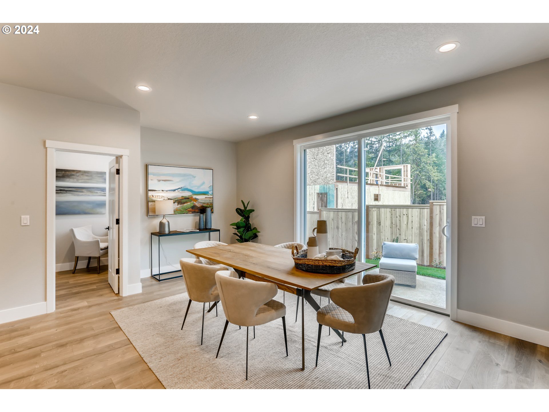 Sherwood, Oregon 97140, United States, 5 Bedrooms Bedrooms, ,4 BathroomsBathrooms,Residential,Pending,27333