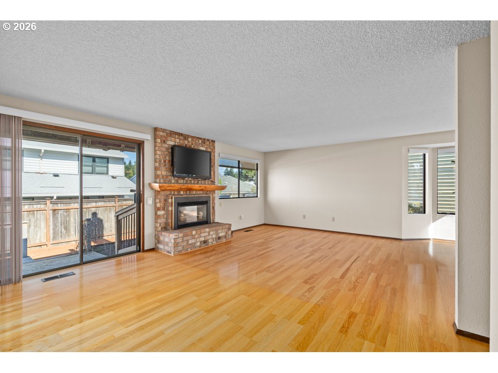 14859 NE THOMPSON ST