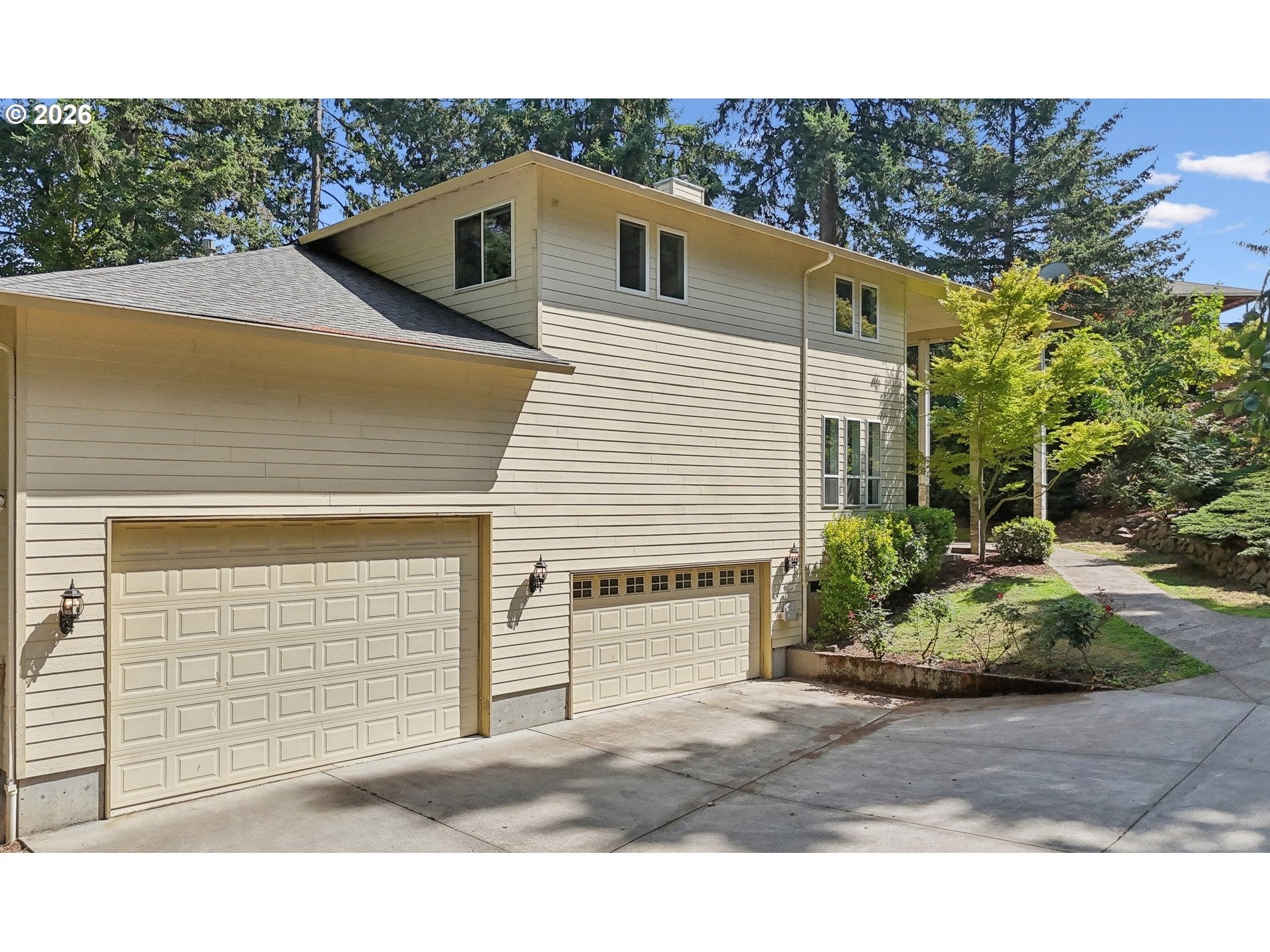 3106 NE 108TH CIR