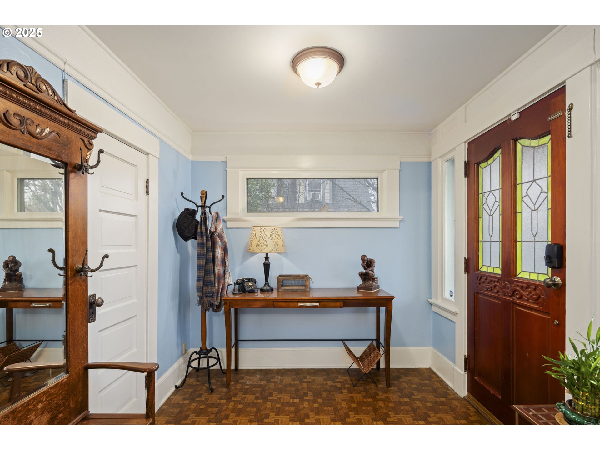 3105 SE WASHINGTON ST