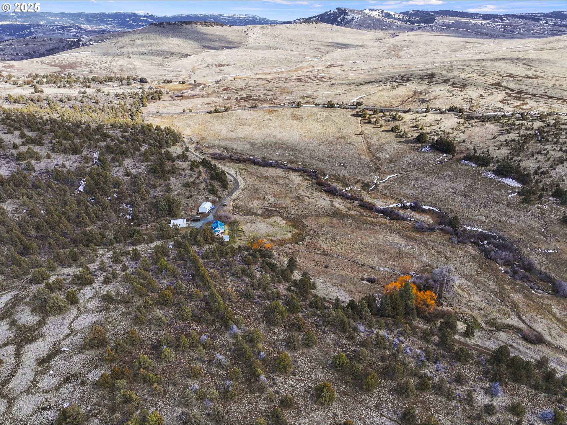 38932 HWY 395