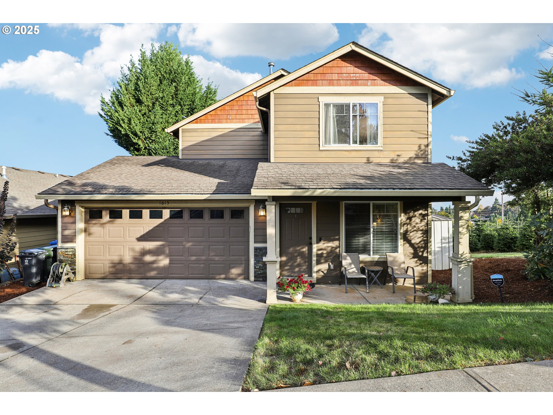 Photo 1 of 34 — 1615 HARLANDALE AVE, Salem, OR 97306