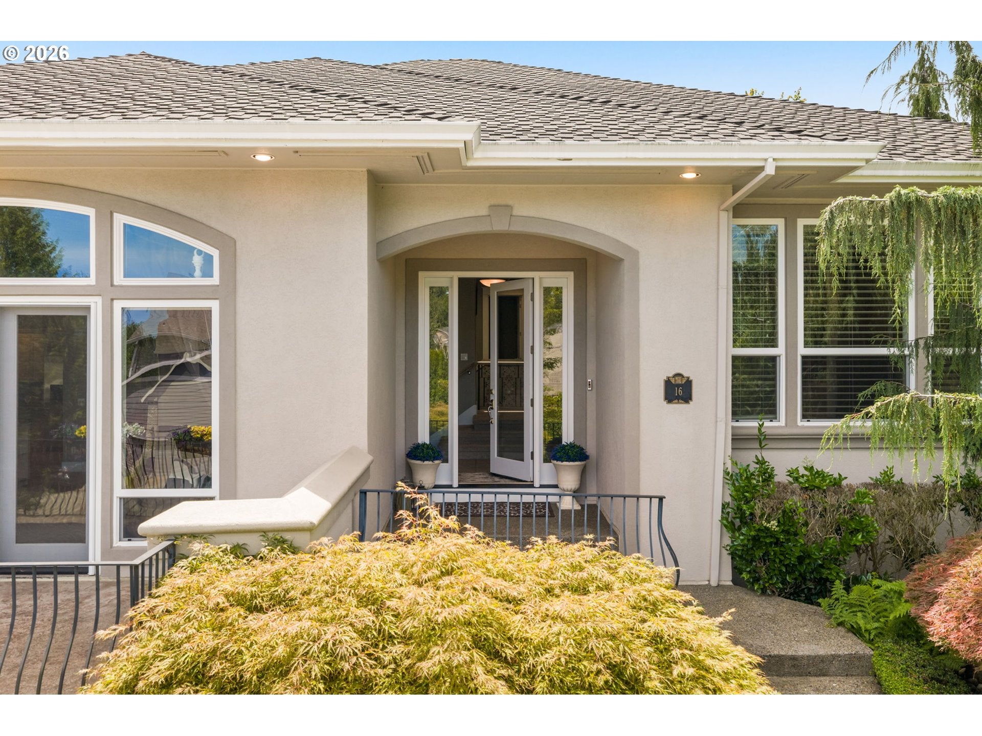 16 SE 46TH DR
