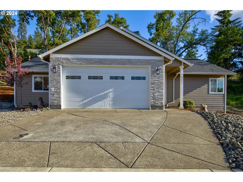 A home in Roseburg