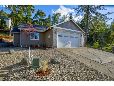 A home in Roseburg