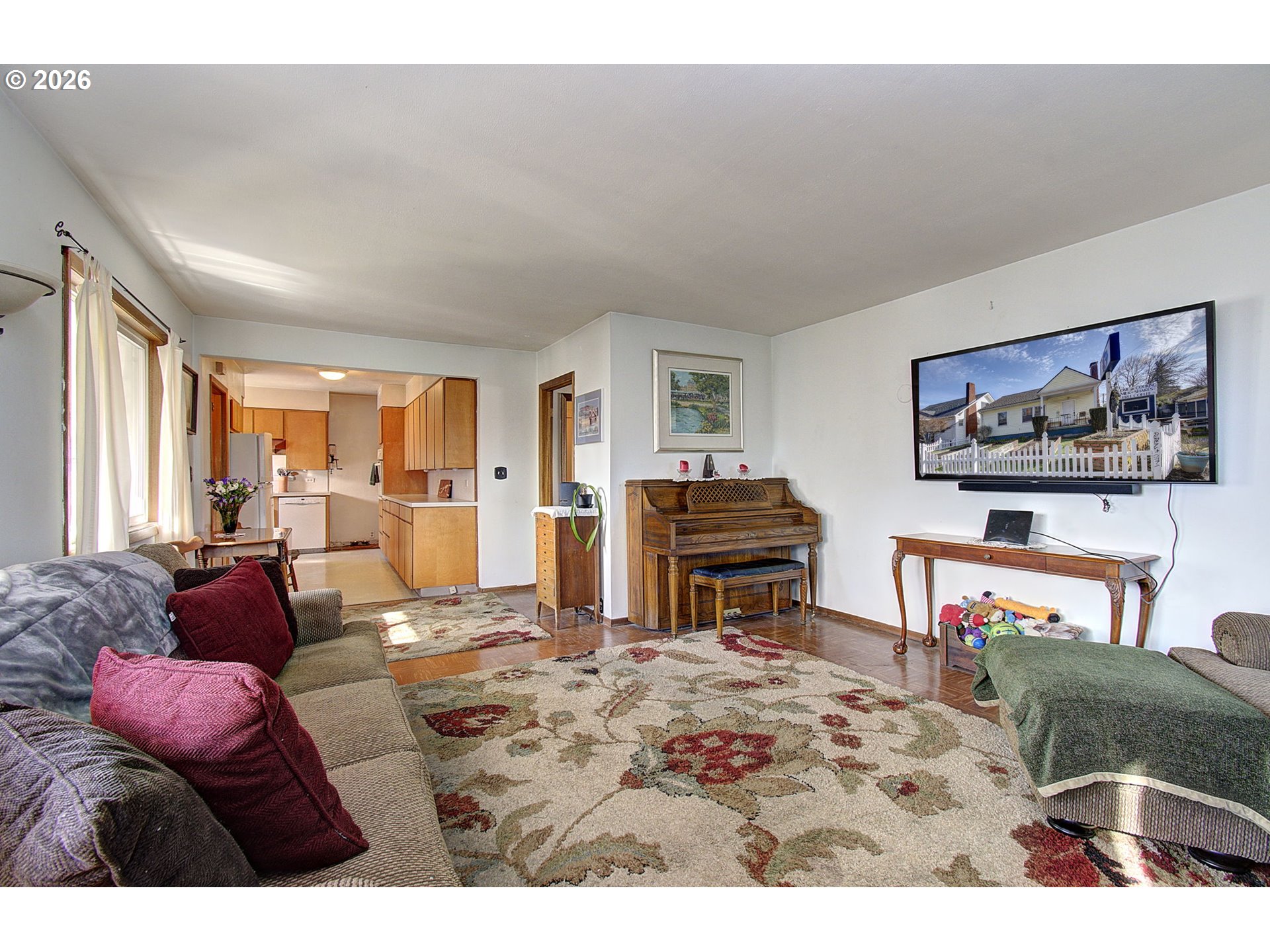 6108 SE MILWAUKIE AVE