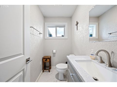 Tiny photo for 82517 Greenwood St, Creswell, OR 97426 (MLS # 570683153)