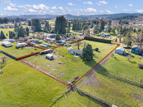 Tiny photo for 82517 Greenwood St, Creswell, OR 97426 (MLS # 570683153)