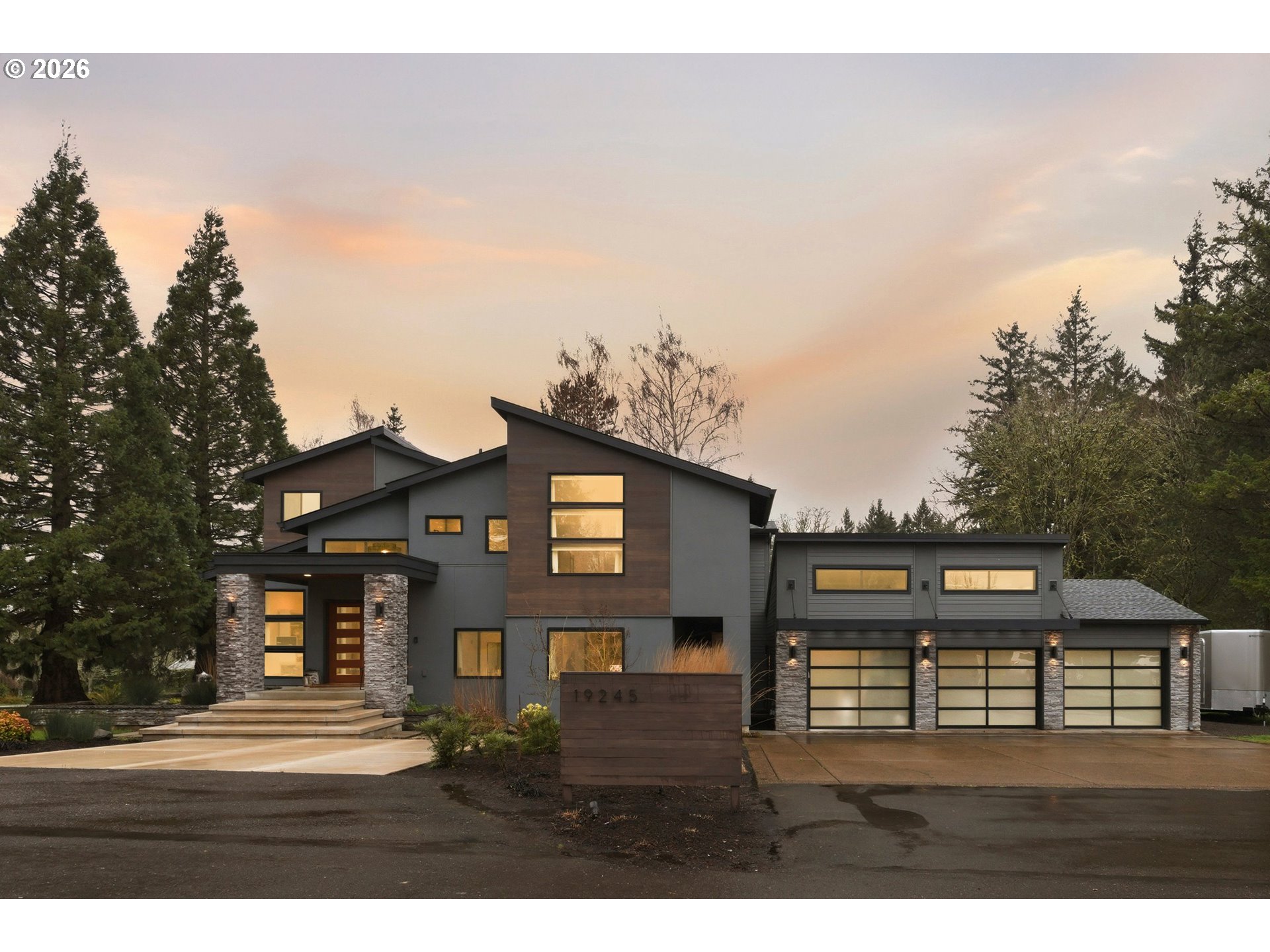 19245 SW HEIGHTSVIEW DR