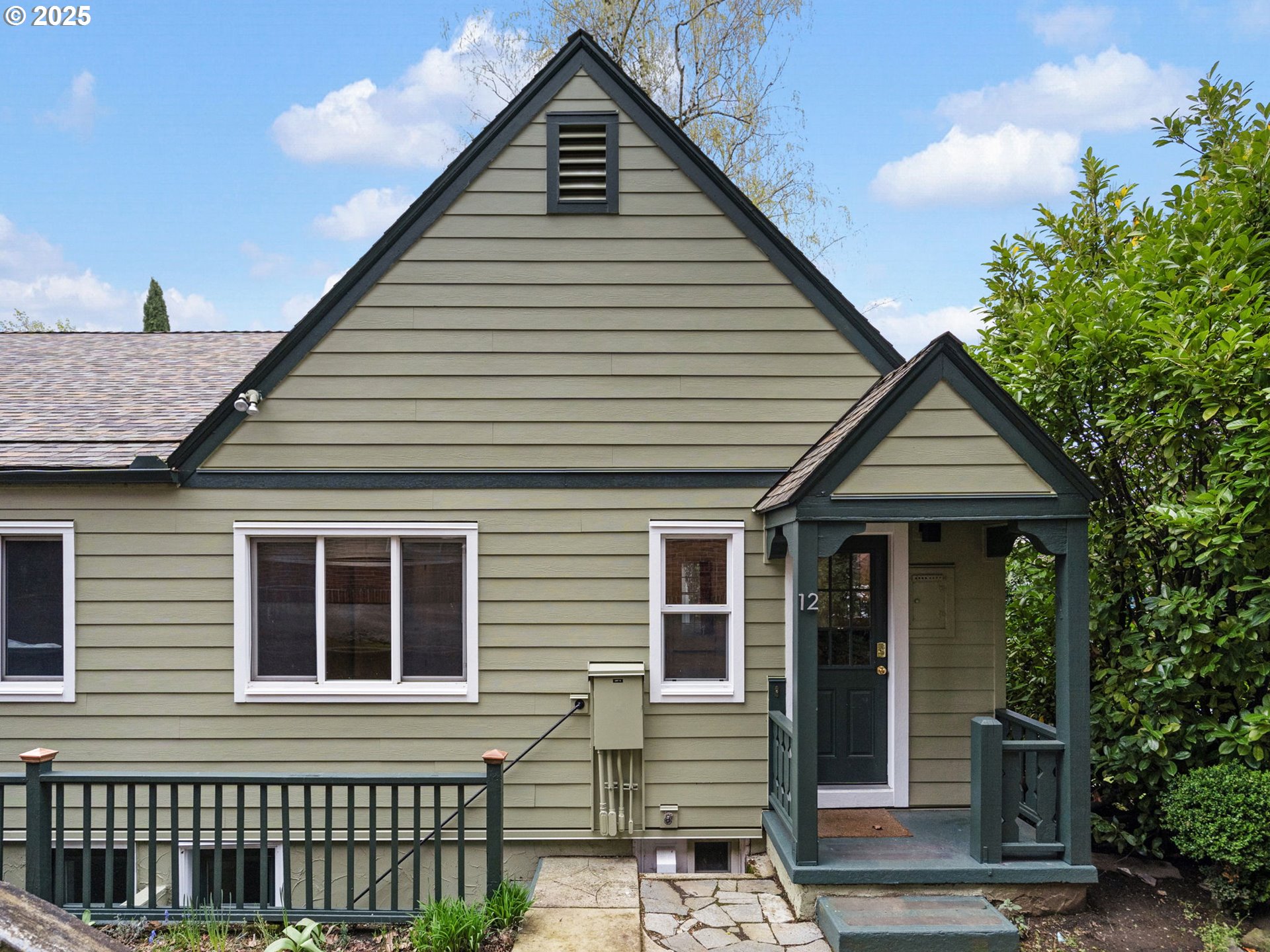 1411 SE 30TH AVE 12