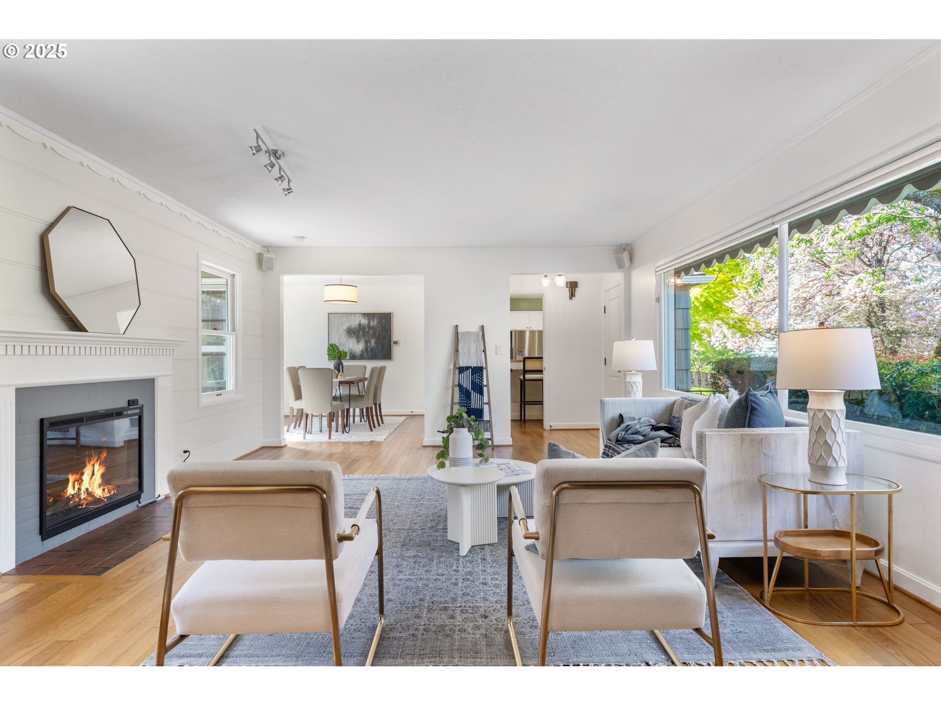 8075 SW VALLEY VIEW CT