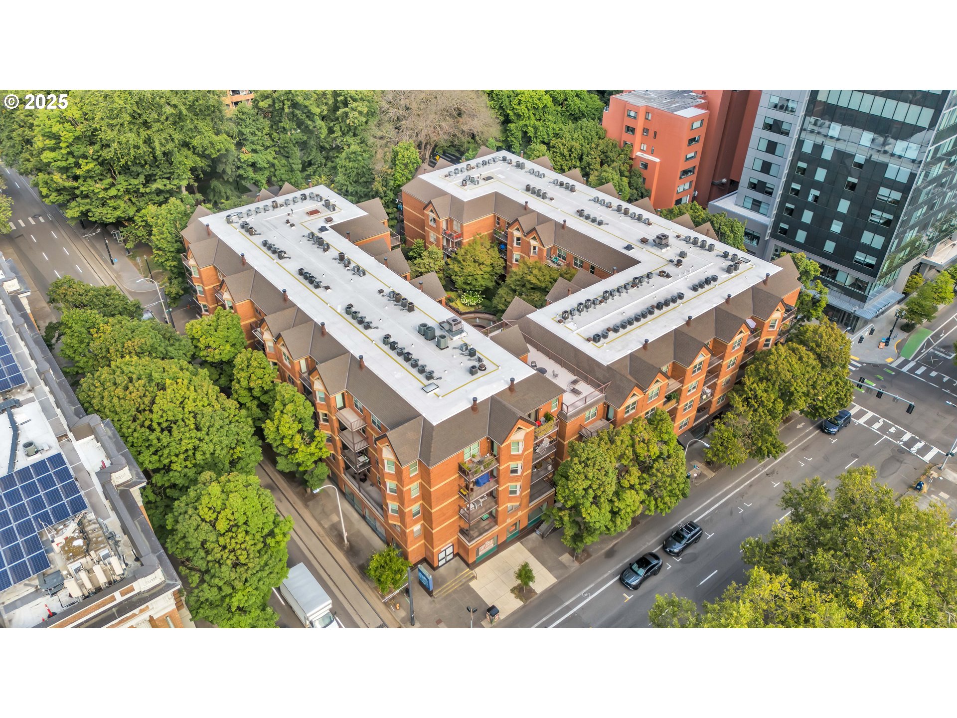 1500 SW PARK AVE