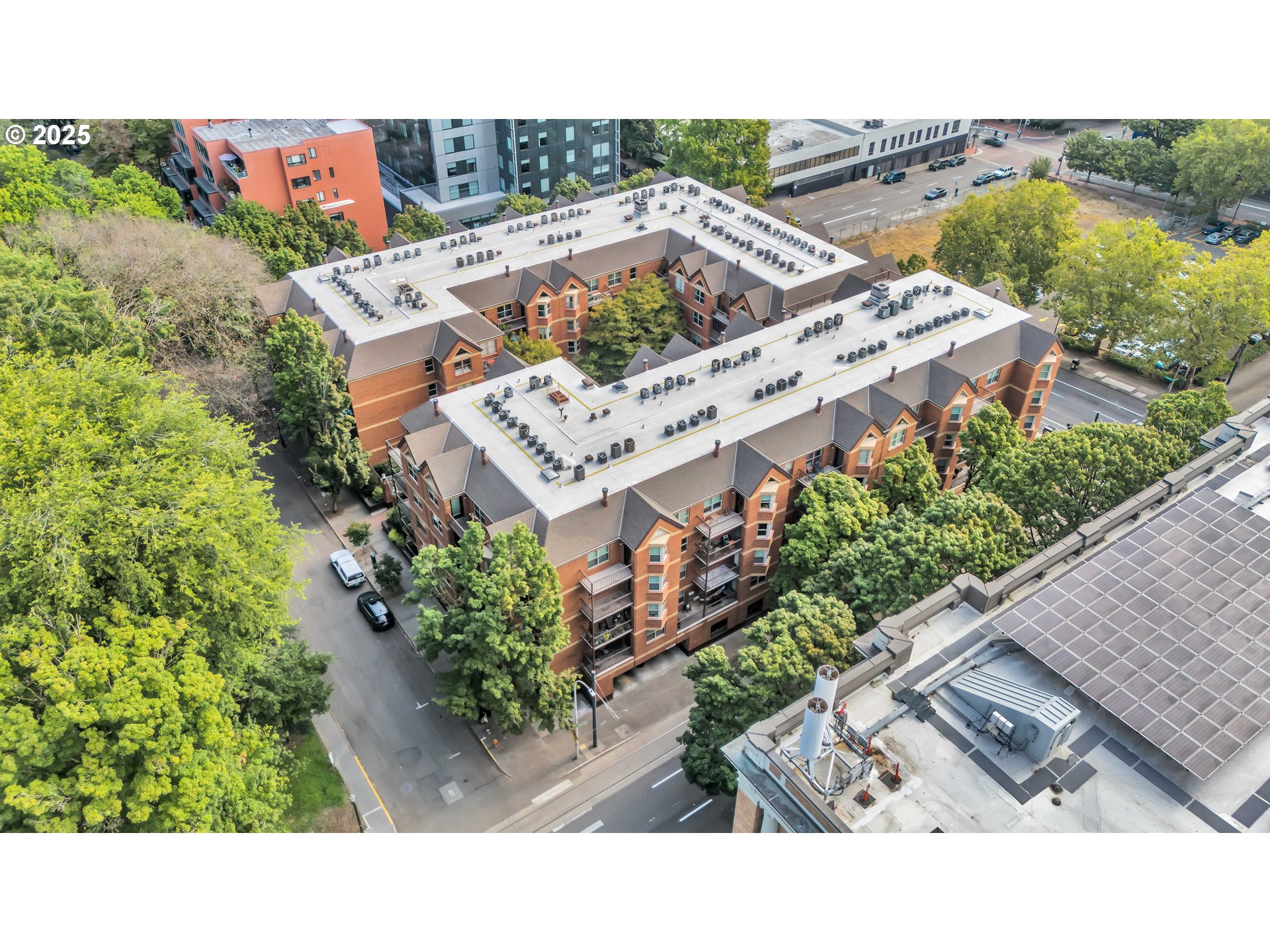 1500 SW PARK AVE