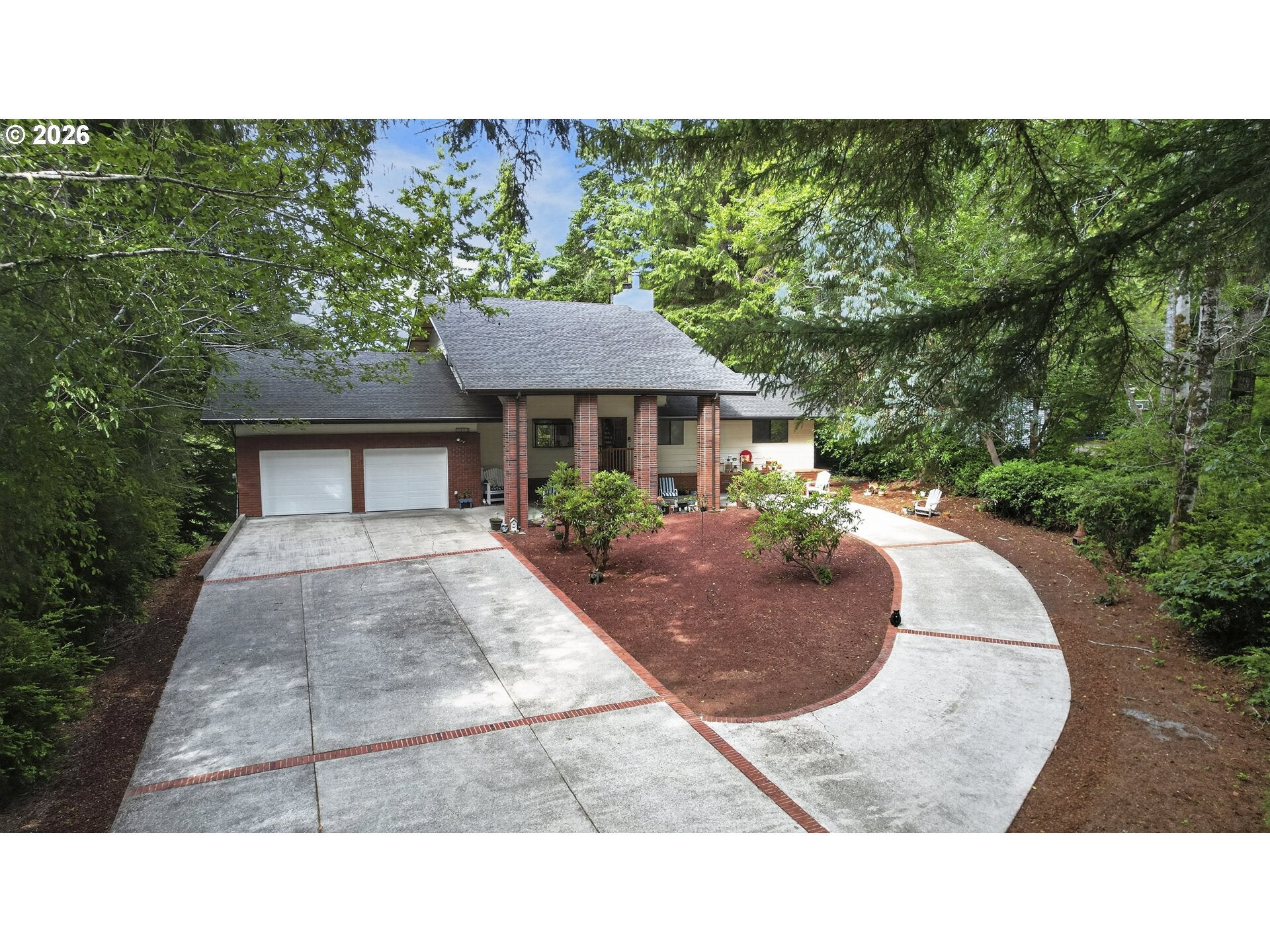 5485 HUCKLEBERRY LN
