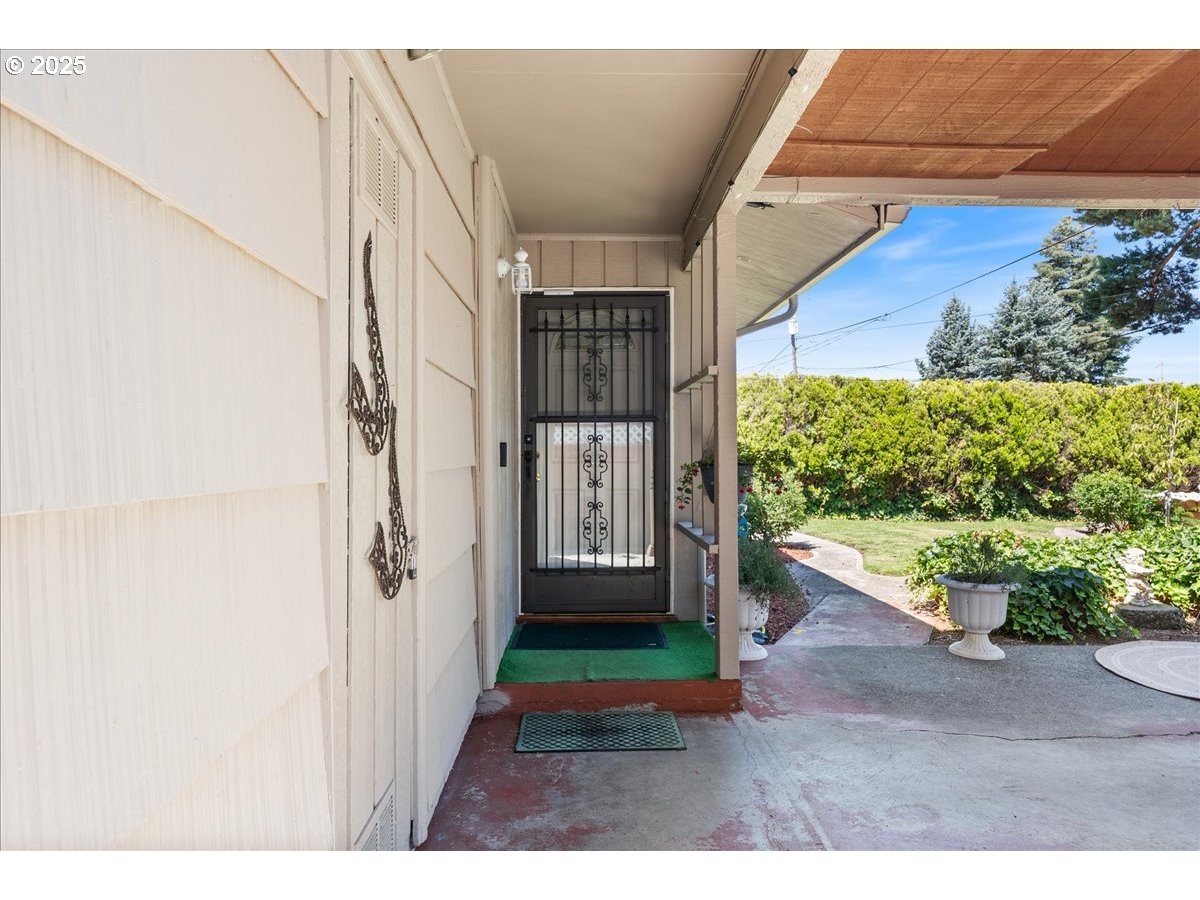 8632 NE CLACKAMAS ST